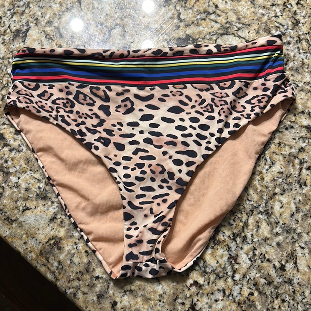 Large high wasted bottoms